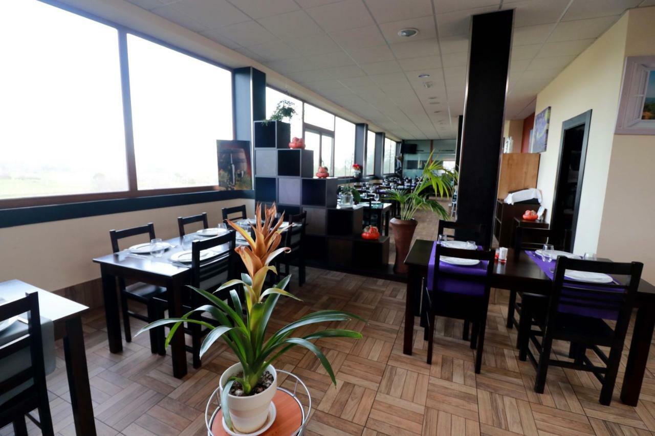 Apartamentos Casas Novas Silleda Eksteriør billede